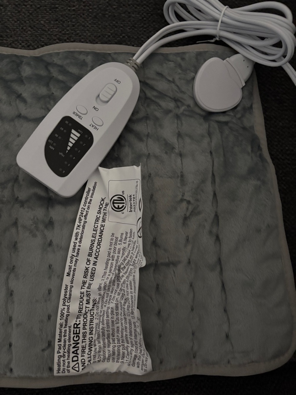 Always need heating pads around your houseš„just the perfect size - Picture 2 of 3